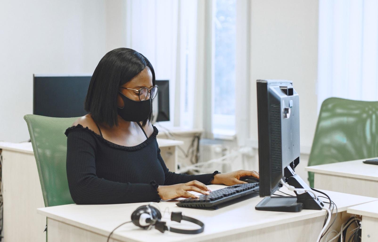 Piattaforma interattiva per lo studio del deep learning